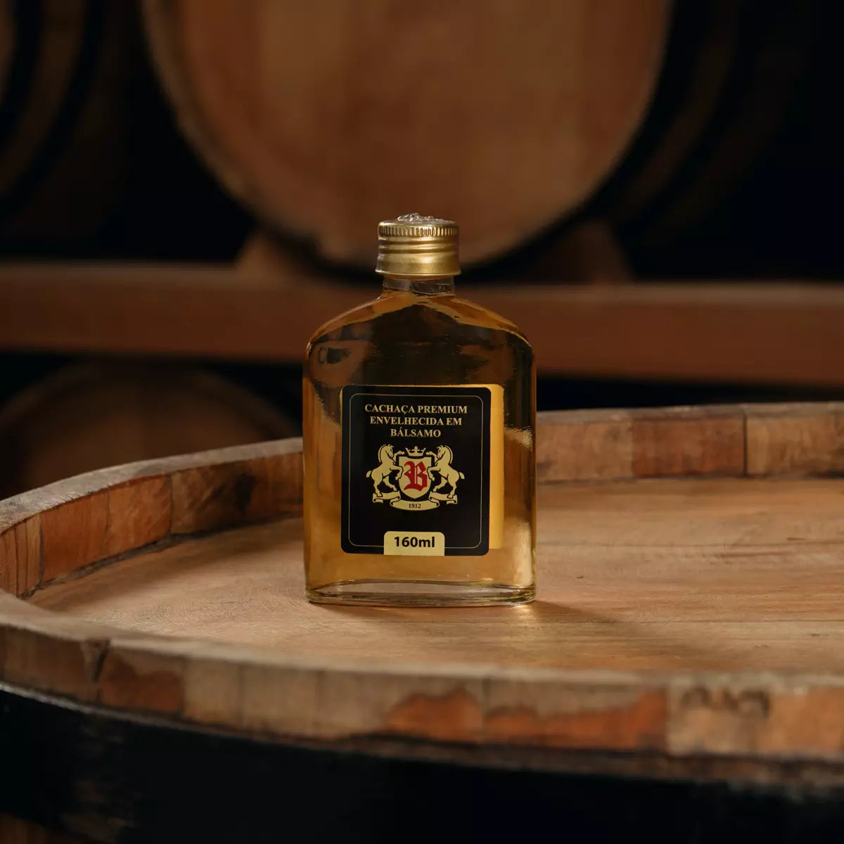 Cachaça Envelhecida em Bálsamo Série Ouro 160ml